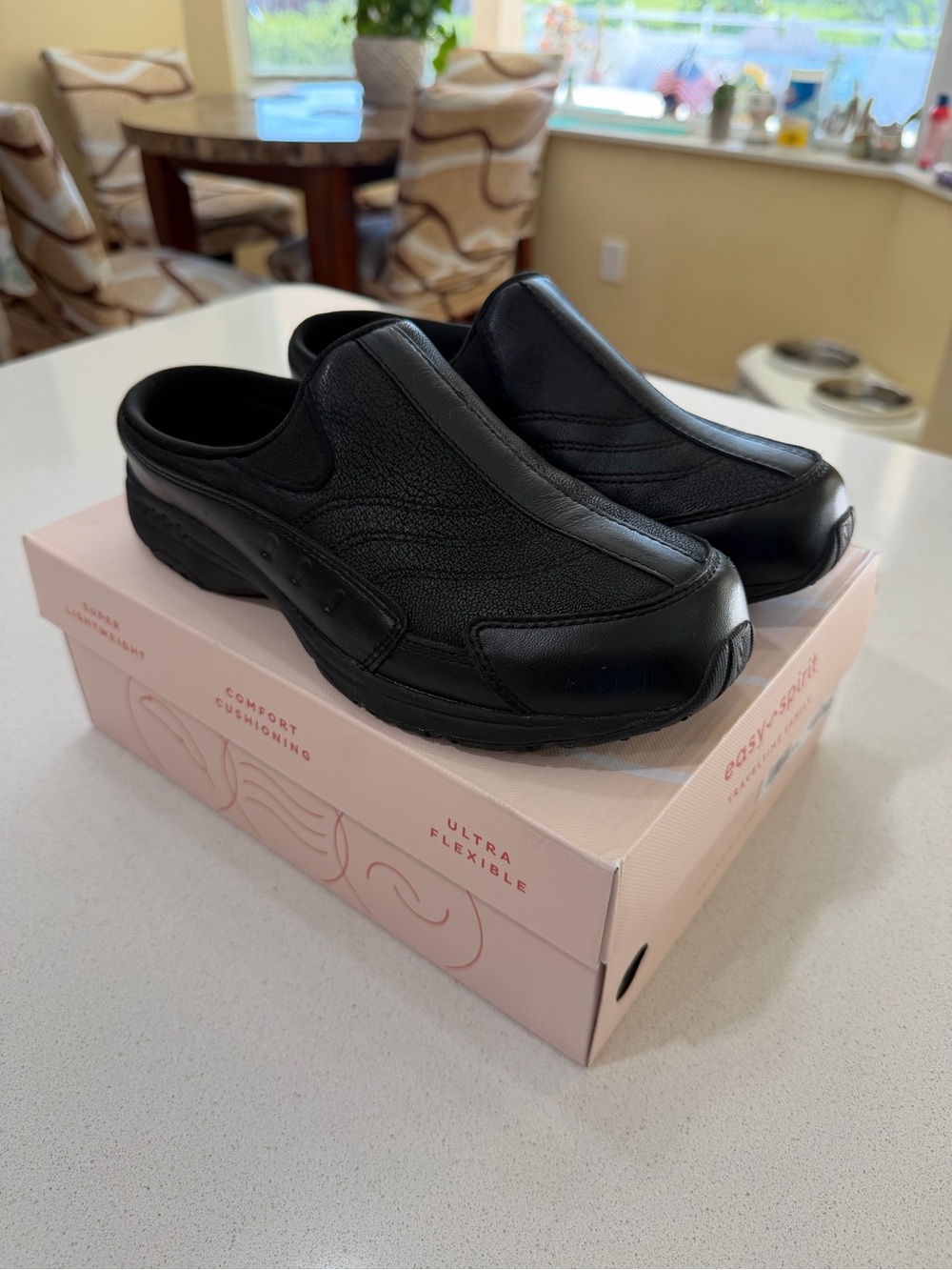 Women's Easy Spirit Traveltime 234 Sz. 8M.